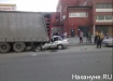 Жуть какая! В Екатеринбурге легковушка почти целиком въехала под фуру Жуть какая! В Екатеринбурге легковушка почти целиком въехала под фуру