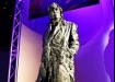 В Ханты-Мансийске открывают памятник Александру Абдулову В Ханты-Мансийске открывают памятник Александру Абдулову