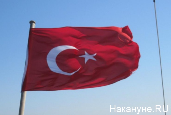 Турция флаг (2017) | Фото: Накануне.RU