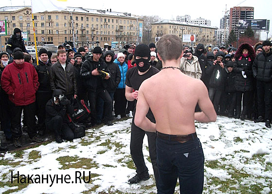 русский марш новосибирск кулачные бои | Фото: Накануне.RU