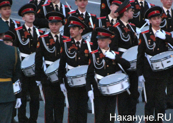Репетиция Парада Победы, суворовские барабанщики | Фото: Накануне.RU