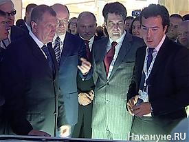 Игорь Сечин, Александр Мишарин, Николай Винниченко на выставке "Иннопром"|Фото: Накануне.RU