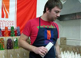 Уральская свечная фабрика Михаил Попов мастер свеча резная декоративная|Фото: Накануне.RU Уральская свечная фабрика Михаил Попов мастер свеча резная декоративная|Фото: Накануне.RU