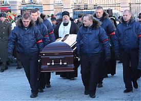 петр сумин похороны|Фото: gubernator74.ru