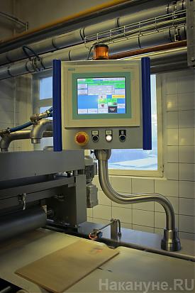 СладКо конвейер конфеты фабрика вафли|Фото: Накануне.RU СладКо конвейер конфеты фабрика вафли|Фото: Накануне.RU