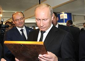 выставка вооружений нижний тагил 2011 путин мишарин икона|Фото: amisharin.ru выставка вооружений нижний тагил 2011 путин мишарин икона|Фото: amisharin.ru
