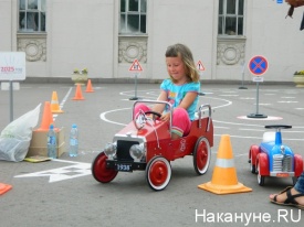 105 лет московскому такси, дети|Фото: Накануне.RU