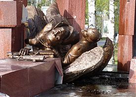 памятник воинам Югры, ДПТ, разрушение, Ханты-Мансийск|Фото: УМВД ХМАО-Югра