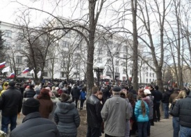 Луганск, митинг, захват ОГА|Фото: Луганская гвардия
