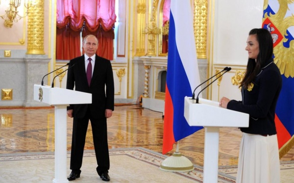 Владимир Путин Елена Исинбаева|Фото: пресс-служба президента РФ