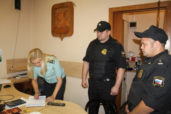 судебные приставы имущество арест|Фото: УФССП по Свердловской области
