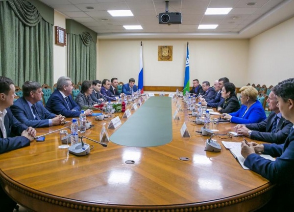 Наталья Комарова, встреча с депутатами|Фото:Департамент общественных и внешних связей Югры