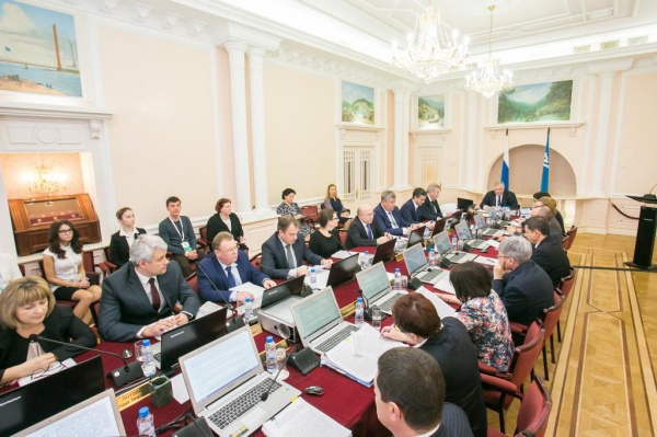 Заседание правительства ХМАО, Геннадий Бухтин (21.10.16)|Фото: admhmao.ru