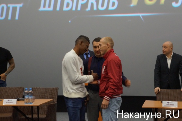 Дмитрий Михайленко Брейдис Прескотт бокс стердаун|Фото: Накануне.RU