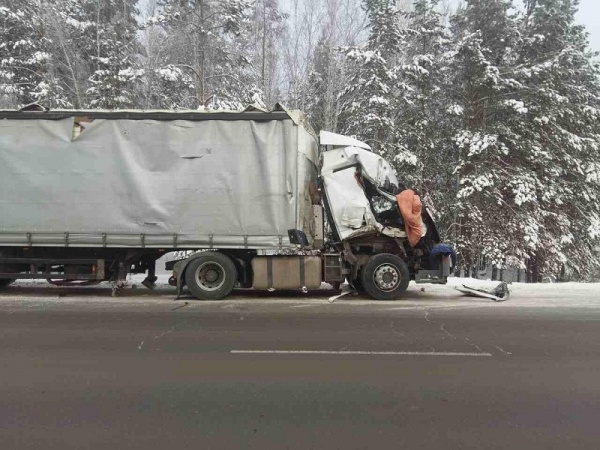 авария, фура, Кетово|Фото:ГИБДД УМВД России по Курганской области