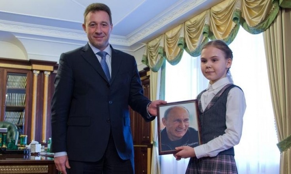 Игорь Холманских, ребенок, портрет Путина|Фото: http://uralfo.gov.ru/