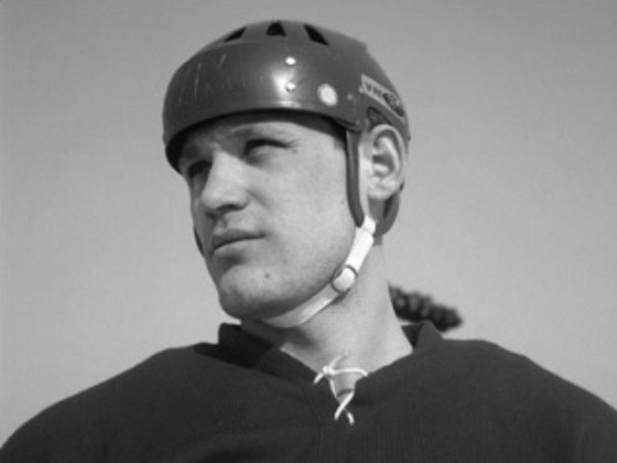 легендарный советский хоккеист Владимир Петров|Фото: fhr.ru
