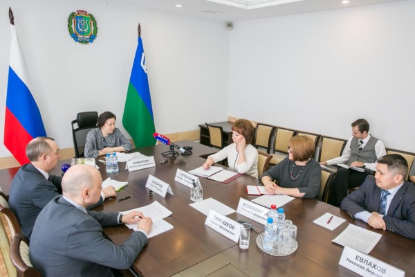 Наталья Комарова, встреча с уполномоченными|Фото: правительство ХМАО