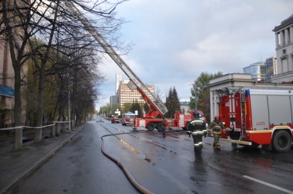пожар, Городок чекистов, спасатели|Фото: ГУ МЧС России по Свердловской области