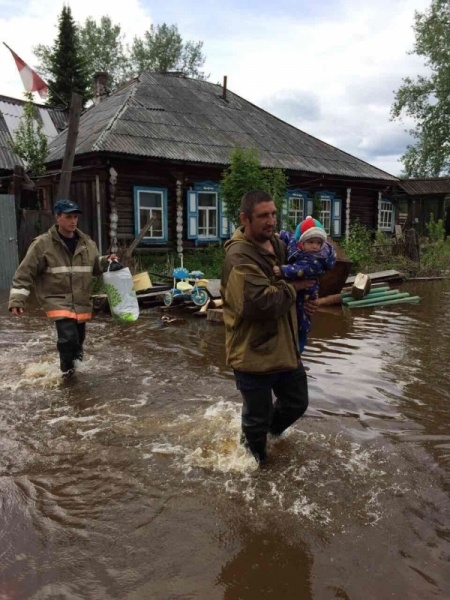 жилой дом, эвакуация, подтопление|Фото: ГУ МЧС России по Свердловской области