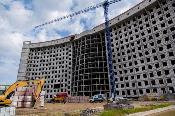 строительство окружной больницы|Фото: администрация Нижневартовска