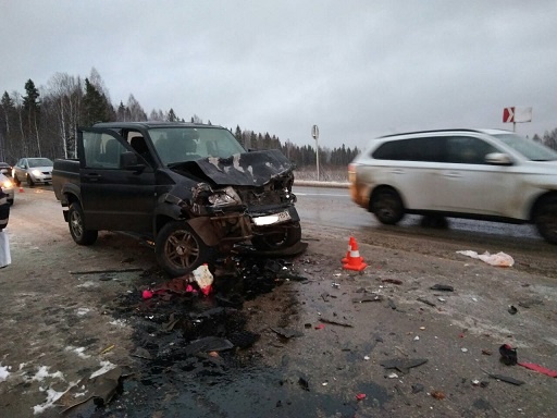 Авария на трассе Пермь - Березники (8.11.17)|Фото: gibdd.ru/r/59