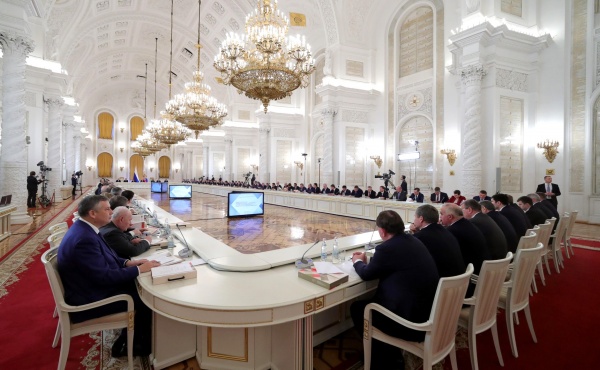 Заседание Госсовета по вопросам повышения инвестиционной привлекательности регионов(2017)|Фото: kremlin.ru