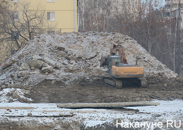 ул. 8 марта - Большакова, раскопочные работы(2018)|Фото: Накануне.RU