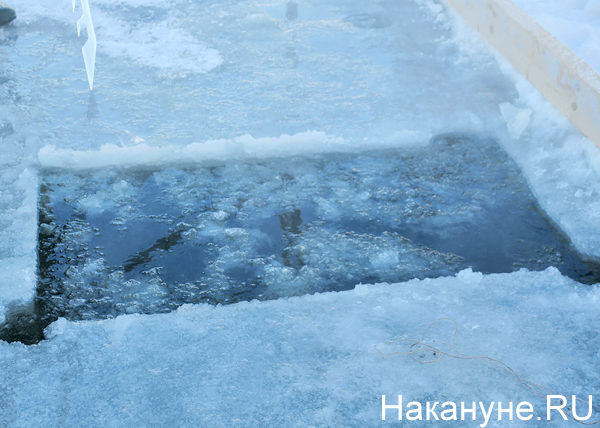 прорубь, лед(2018)|Фото: Фото: Накануне.RU