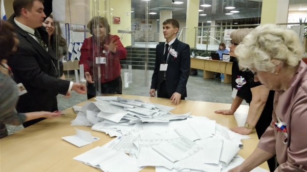 выборы президента, избирком Югры, подсчет голосов(2018)|Фото: Избирком Югры