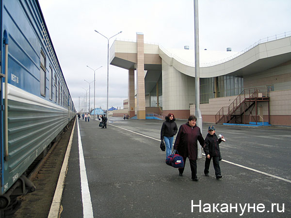 Жд вокзал в нижневартовске фото