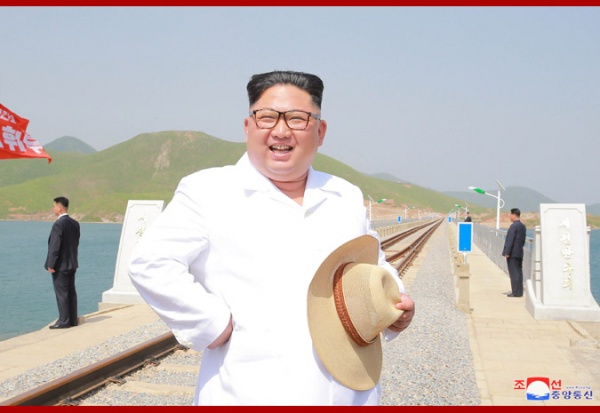 Ким Чен Ын на открытии моста(2018)|Фото: kcna.kp