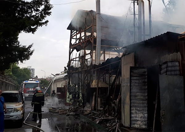 пожар в Сочи(2018)|Фото: пресс-служба ГУ МЧС РФ по Краснодарскому краю пожар в Сочи(2018)|Фото: пресс-служба ГУ МЧС РФ по Краснодарскому краю