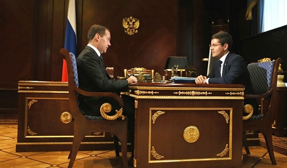 Встреча Дмитрия Медведева с Дмитрием Артюховым(2018)|Фото: правительство.янао.рф