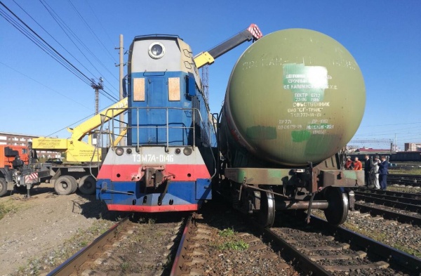 Вагон-цистерна локомотив столкновение(2018)|Фото: УрСУТ СКР