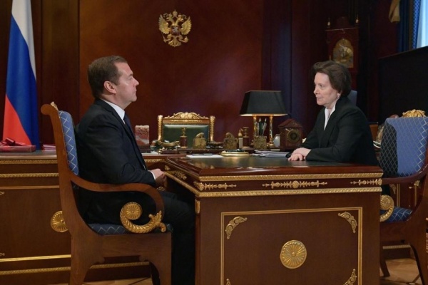Дмитрий Медведев, Наталья Комарова(2018)|Фото: Официальный штаб правительства Югры