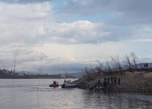 река, падение вертолета, поисковые работы(2018)|Фото: 38.mchs.gov.ru
