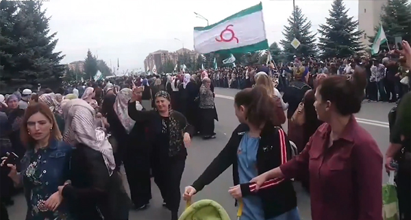 Протесты в Ингушетии против соглашения о границе с Чечней(2018)|Фото: youtube.com