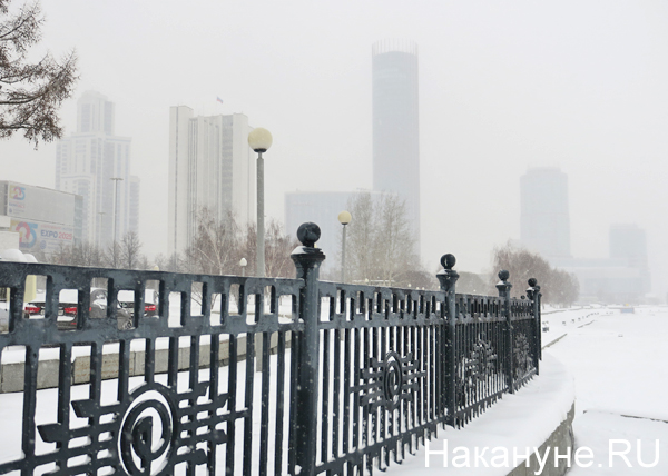 снегопад, набережная, Екатеринбург(2019)|Фото: Накануне.RU