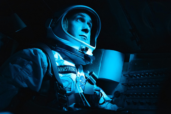 кадр из фильма из фильма Человек на Луне, Райан Гослинг(2019)|Фото: kinonews.ru