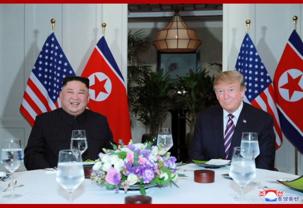 Ким Чен Ын и Дональд Трамп на саммите в Ханое(2019)|Фото:http://kcna.kp/