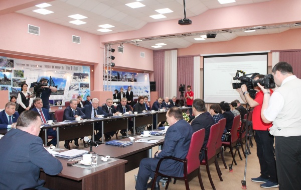 Встреча депутатов(2019)|Фото: Мэрия Нижневартовска