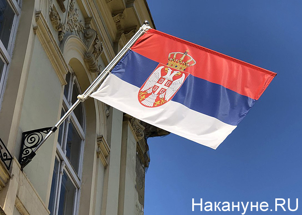 флаг Сербии, Сербия, Белград(2019)|Фото: Накануне.RU