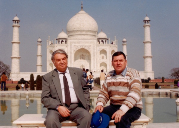 Владимир Поткин в Индии, генеральный конструктор УКБТМ с 1987 по 1999(2019)|Фото: УВЗ
