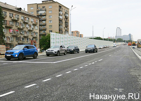 Макаровский мост, машины(2019)|Фото: Накануне.RU