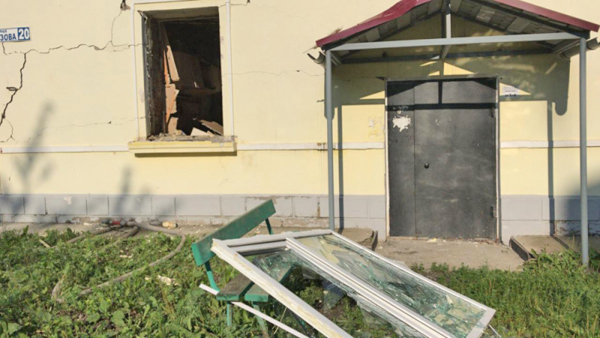 Последствия хлопка газа в здании в посёлке Буланаш(2019)|Фото: ГУ МЧС по Свердловской области