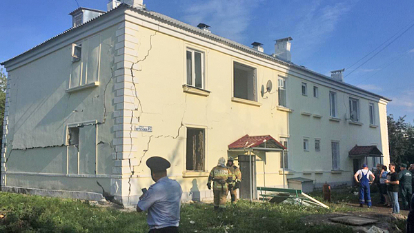 Последствия хлопка газа в здании в посёлке Буланаш(2019)|Фото: ГУ МЧС по Свердловской области