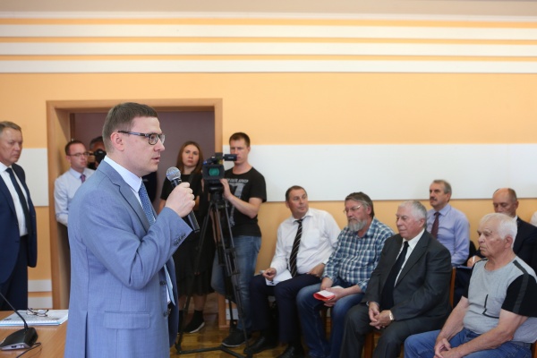 Алексей Текслер, встреча с жителями Нязепетровска,(2019)|Фото: пресс-служба губернатора Челябинской области