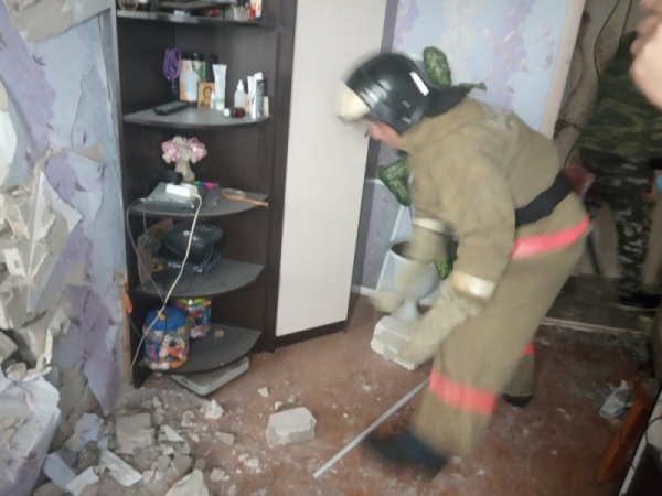 Под Владимиром обрушилась стена жилого дома(2019)|Фото:33.mchs.gov.ru