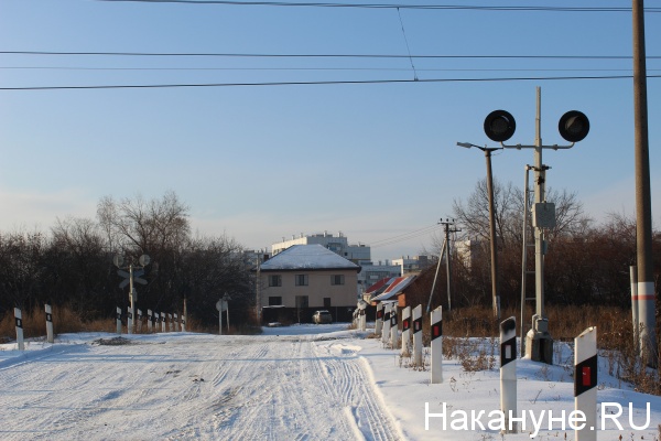 поселок Развязка, Чурилово, переход через железнодорожные пути,(2019)|Фото: Накануне.RU